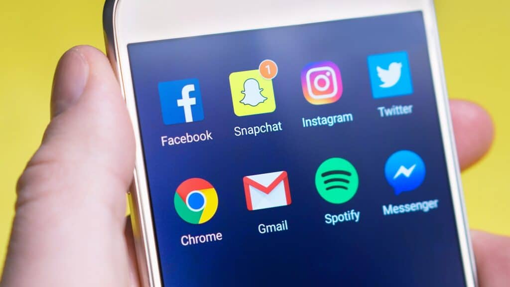 Social Media platforms on Mobile